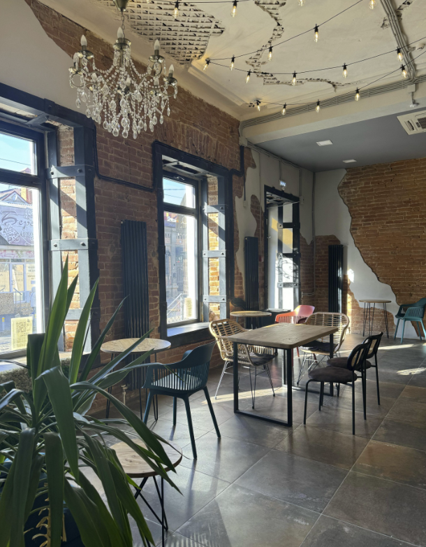 Книжный магазин "Бабушка-ракета"