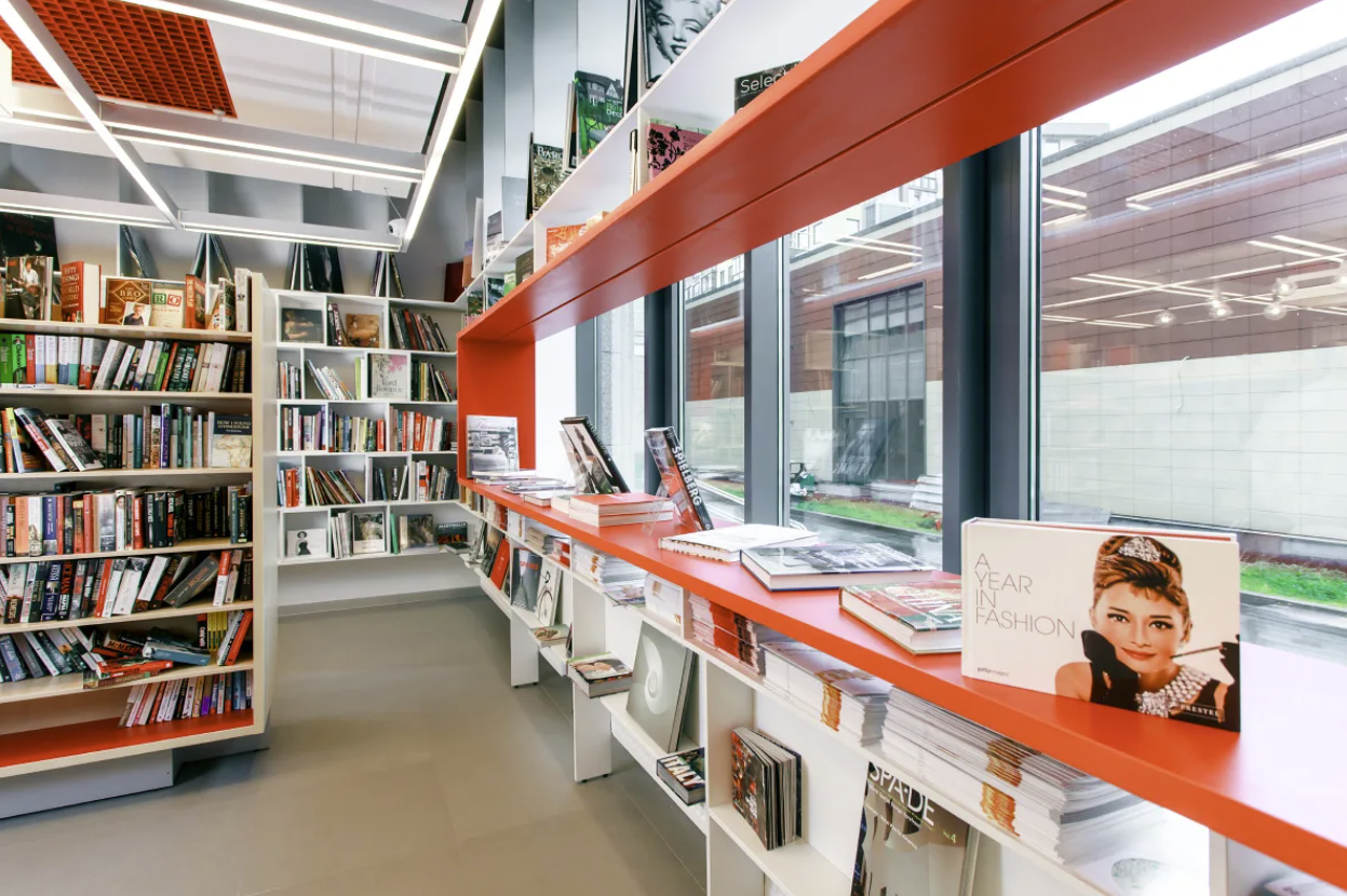 ​Магазин иностранной литературы "Букбридж"