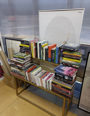 ​Книжный магазин "Гараж"