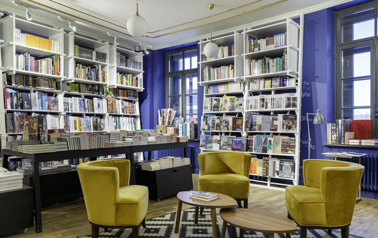 ​Книжный магазин "Гараж"