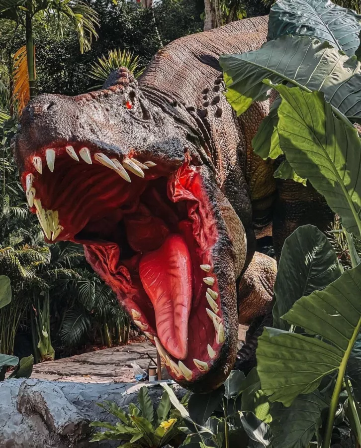 Парк Dino Mini Golf & Restaurant в Пхукете: Детям, Бар, Гольф, Ресторан,