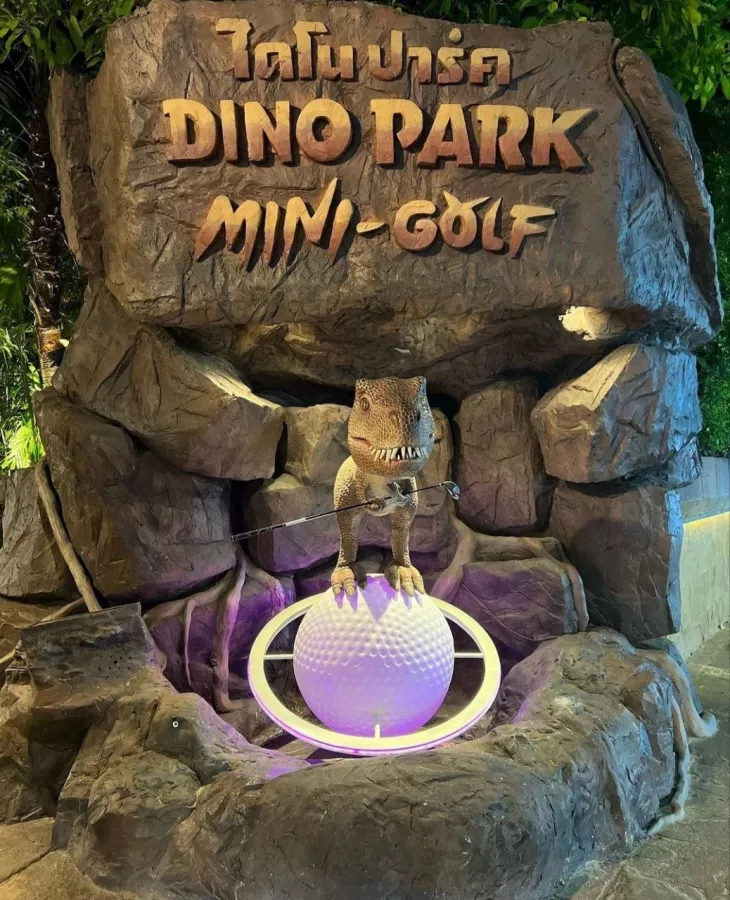 Парк Dino Mini Golf & Restaurant в Пхукете: Детям, Бар, Гольф, Ресторан,