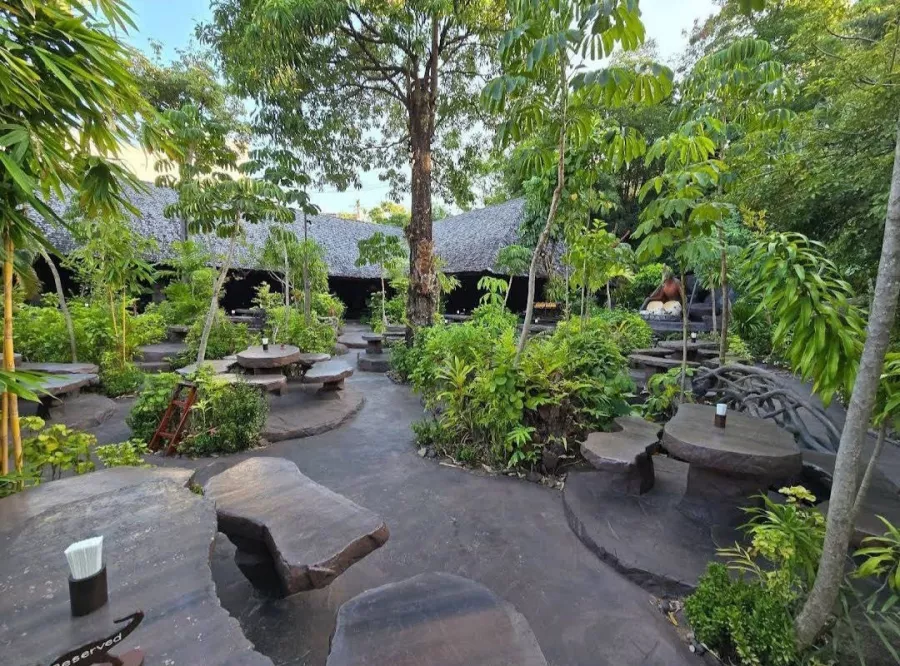 Парк Dino Mini Golf & Restaurant в Пхукете: Детям, Бар, Гольф, Ресторан,