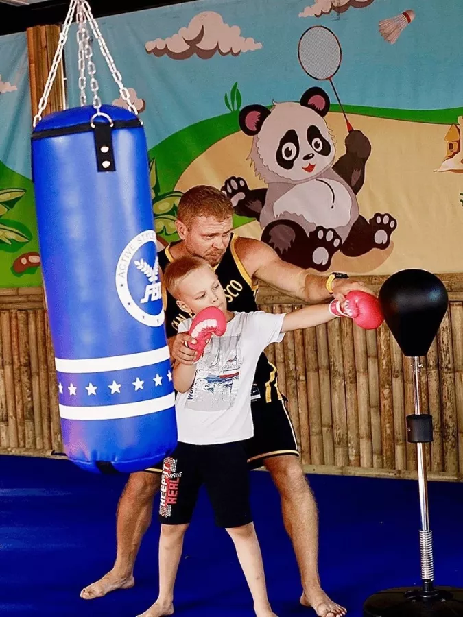 Детский Сад ThaiLivingKids в Пхукете: Kids Club, Swimming Pool , Детский Клуб, Бассейн, Игрушки, Обучение, Toys, Education ,