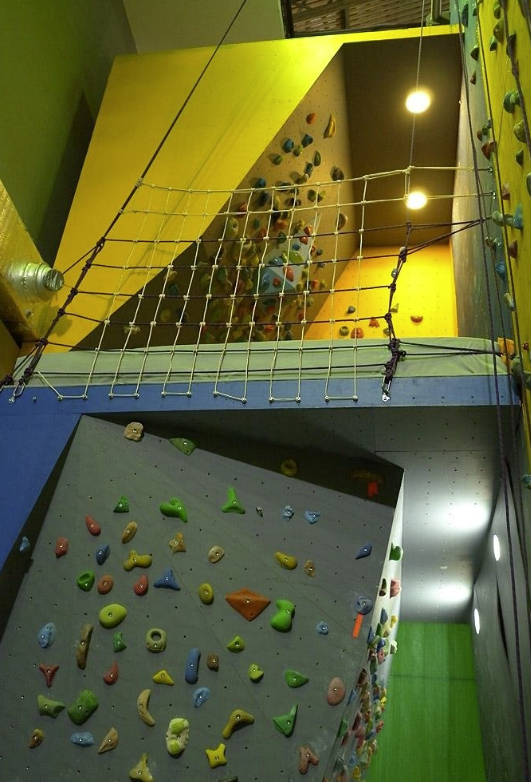 ​Скалодром "Red point"