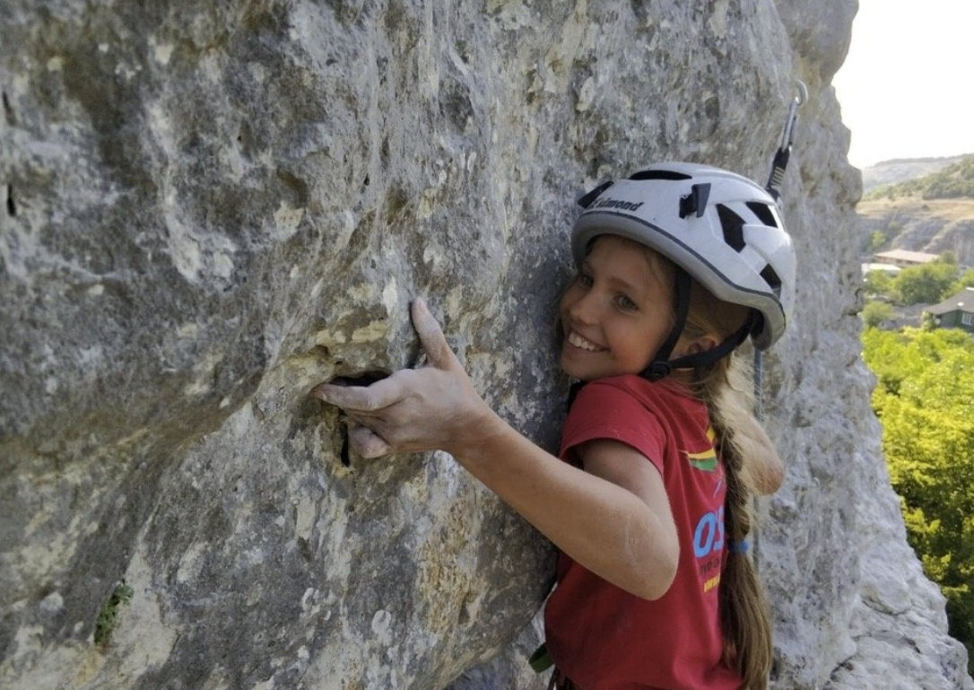 ​Клуб скалолазания "RockZona"