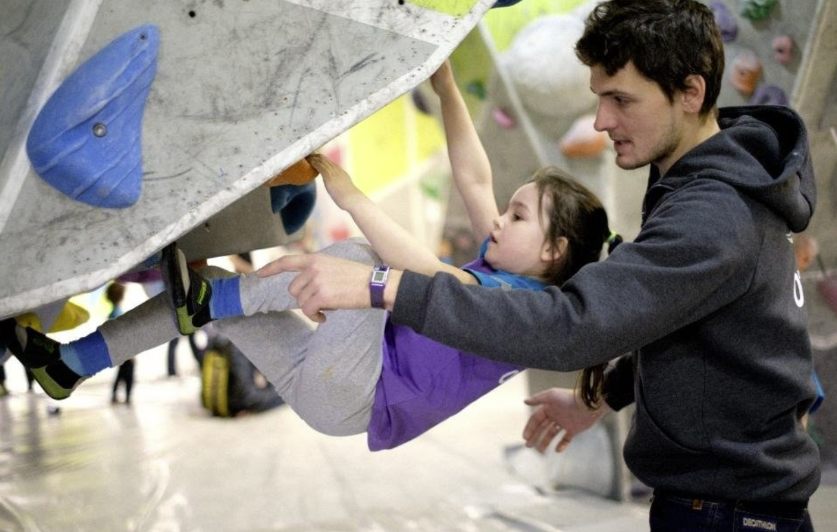 ​Клуб скалолазания "RockZona"