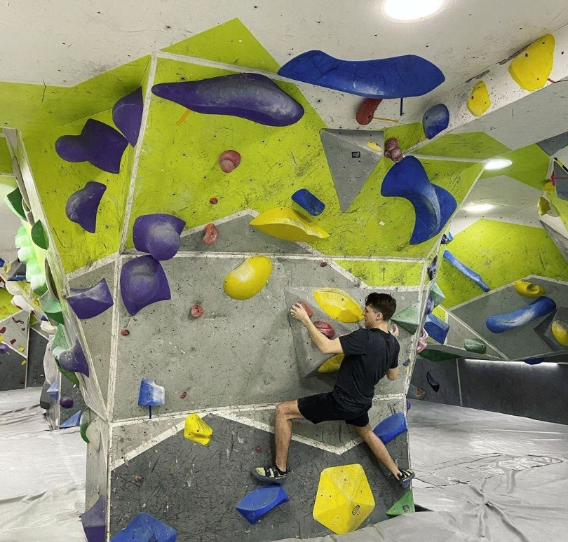 ​Клуб скалолазания "RockZona"