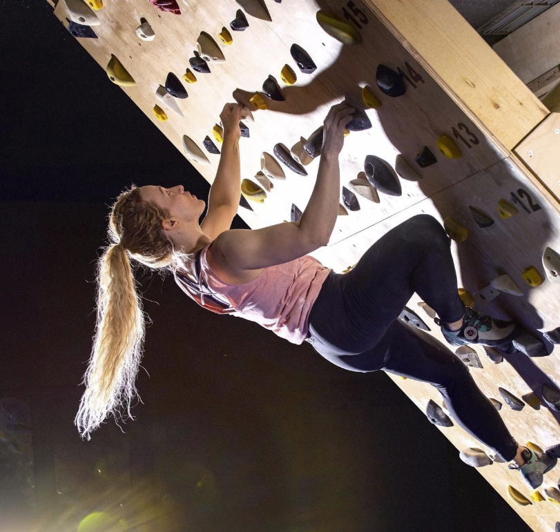 ​Скалодром "Скала-сити"