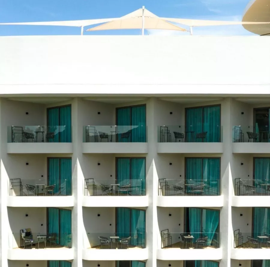 Отель Sole Mio Boutique в Пхукете: Отель, Бар, Бассейн, Hotel, Bar, Restaurant , Swimming Pool, Ресторан,
