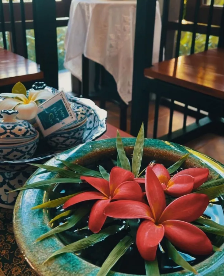 Спа-Центр Tarn Tara в Пхукете: Cafe, Lake, Jacuzzi , Spa, Massage, Кафе, Озеро, Массаж, Swimming Pool, Бассейн,