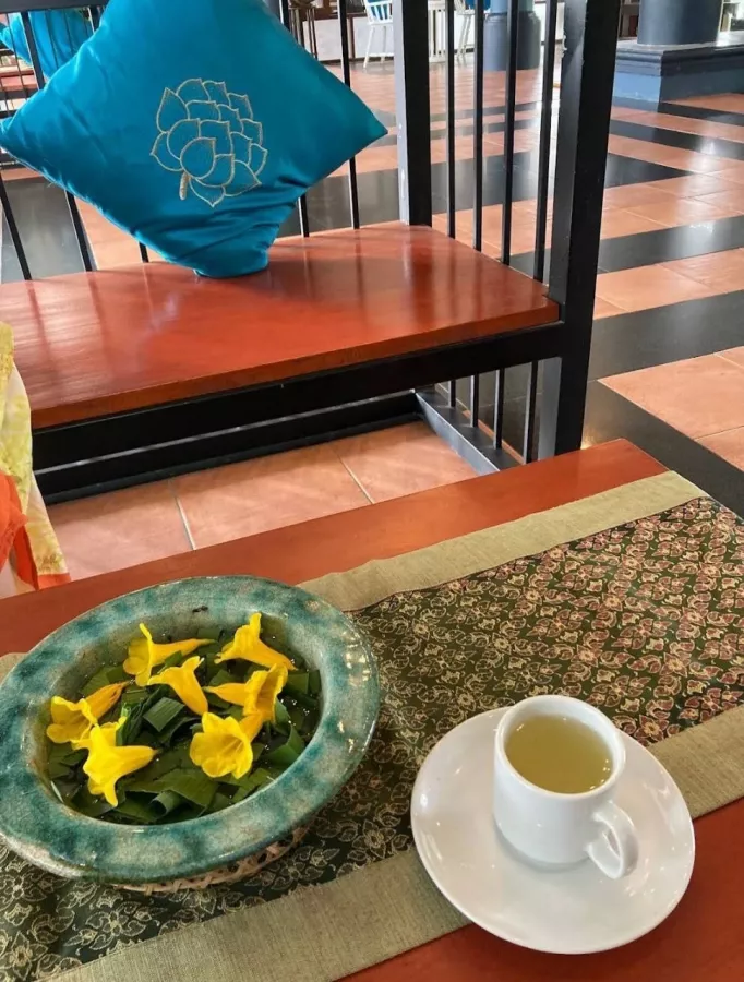 Спа-Центр Tarn Tara в Пхукете: Cafe, Lake, Jacuzzi , Spa, Massage, Кафе, Озеро, Массаж, Swimming Pool, Бассейн,