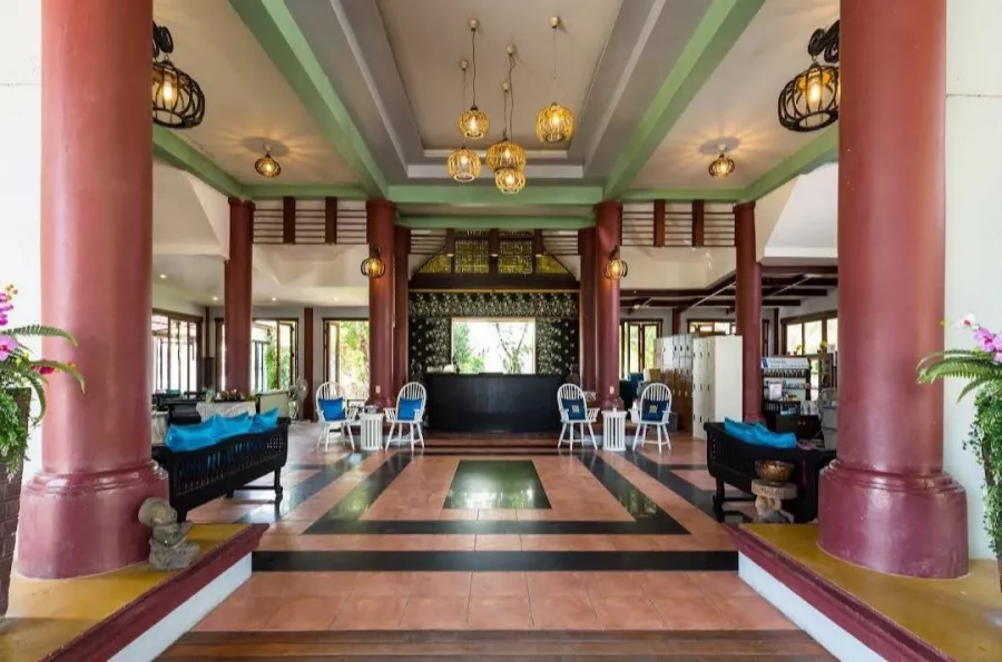 Спа-Центр Tarn Tara в Пхукете: Cafe, Lake, Jacuzzi , Spa, Massage, Кафе, Озеро, Массаж, Swimming Pool, Бассейн,
