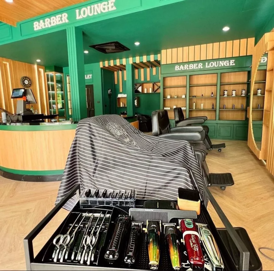 Барбершоп Barber Lounge в Пхукете: Стрижки, Барбершоп, Парикмахерская, Бритьё, Haircuts, Shaving, Barbershop ,