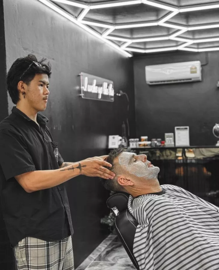 Барбершоп L’atelier в Пхукете: Барбершоп , Стрижки, Haircuts, Barbershop, Парикмахерская, Shaving, Бритьё,