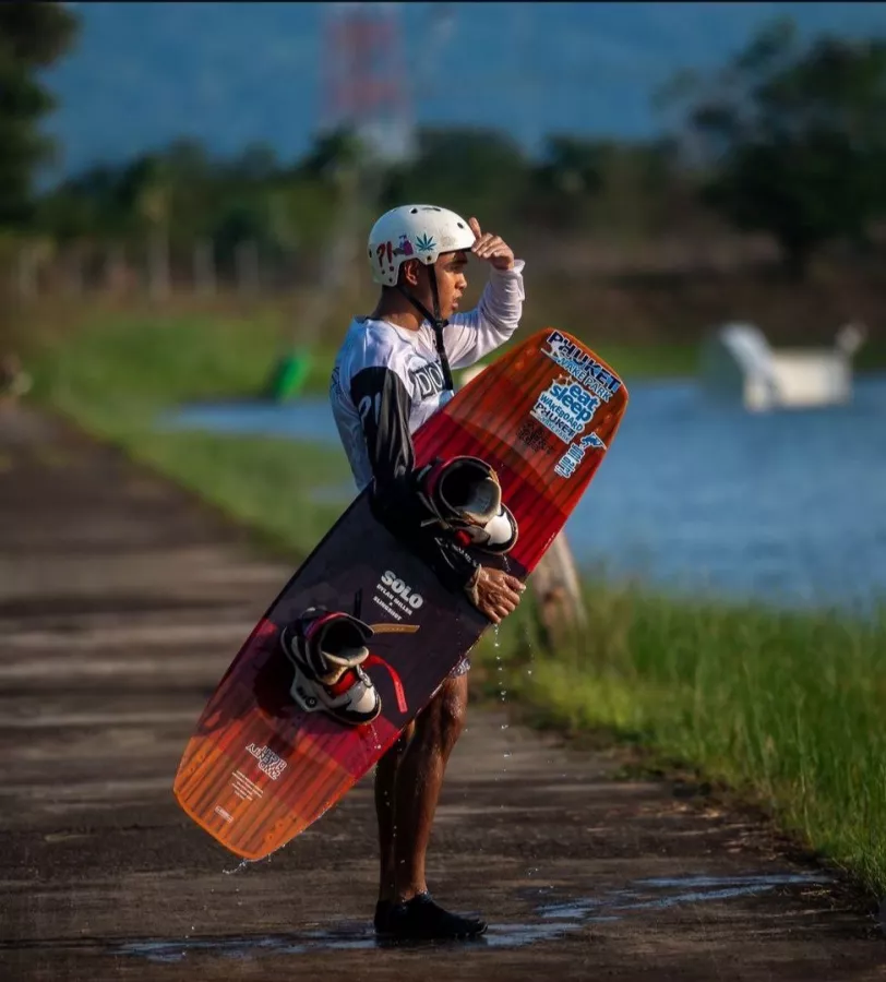 Вейк-Парк Phuket в Пхукете: Вейкбординг, Wakeboarding, Swimming Pool, Hotel, Restaurant , Отель, Бассейн, Ресторан, Озеро, Lake,