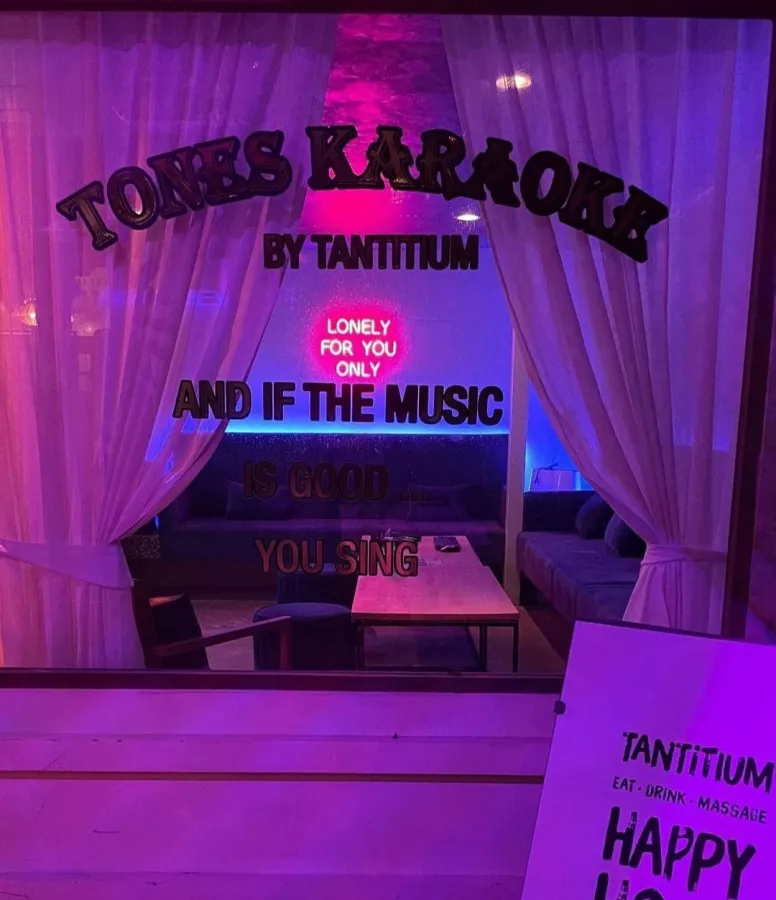 Караоке-Бар Tones в Пхукете: Дискотека, Караоке, Бар, Ресторан,