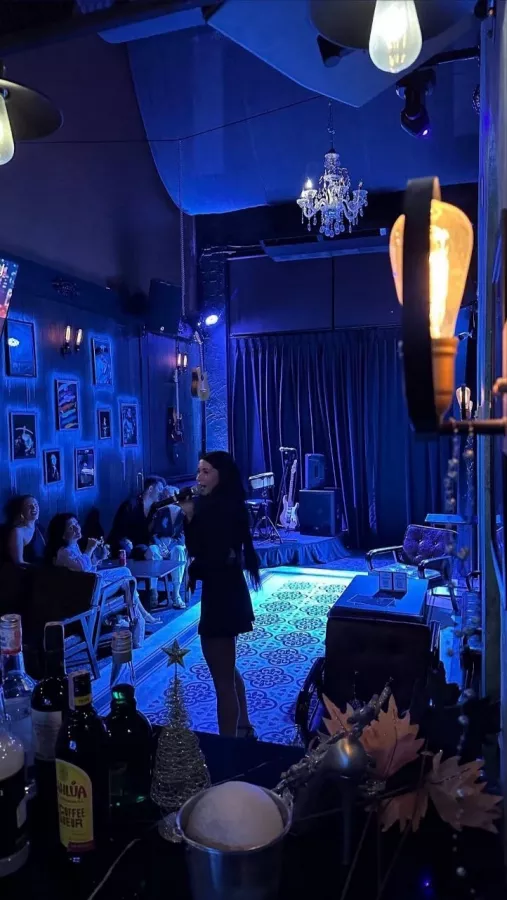 Караоке-Бар Decadence в Пхукете: Дискотека, Караоке, Бар, Музыкально,