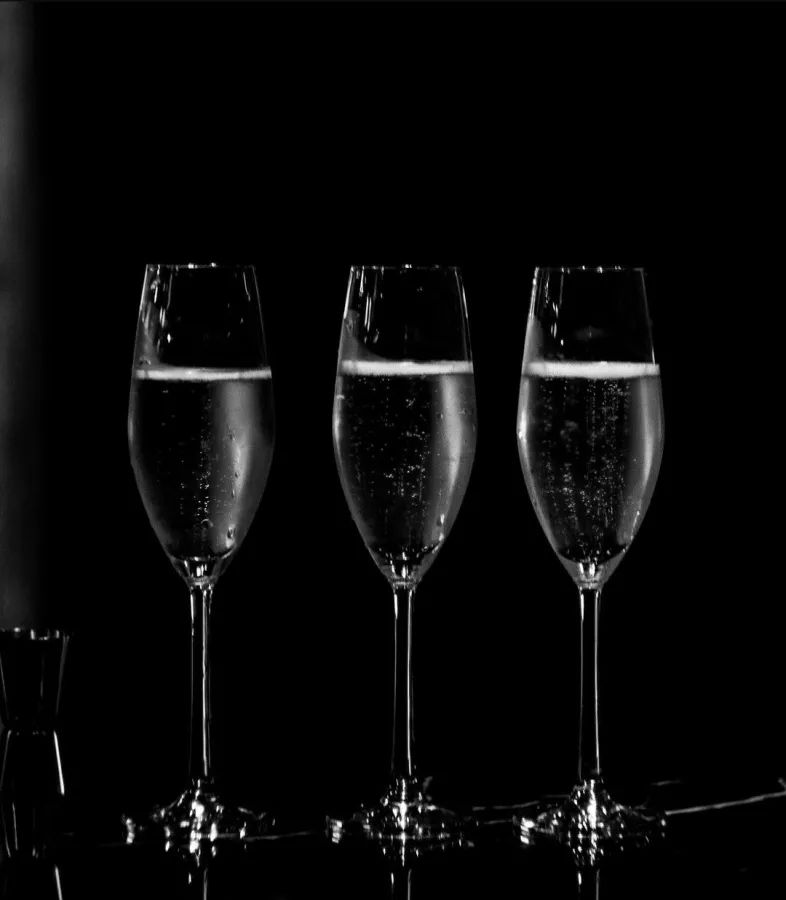 Караоке-Бар Decadence в Пхукете: Дискотека, Караоке, Бар, Музыкально,