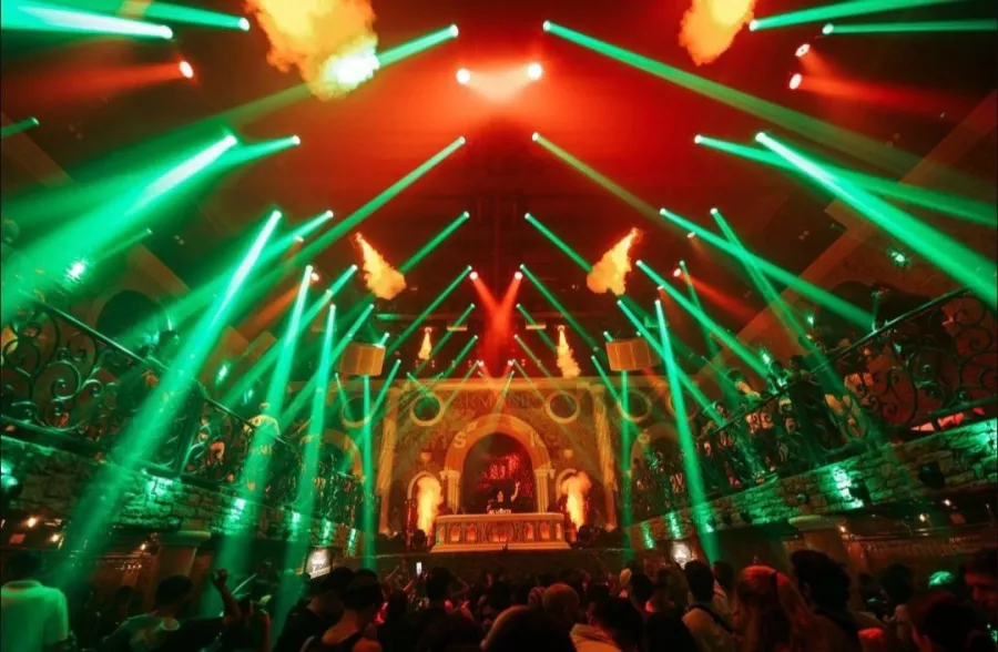 Ночной Клуб Armania в Пхукете: Дискотека, Музыкально, Вечеринки, Ночной клуб,