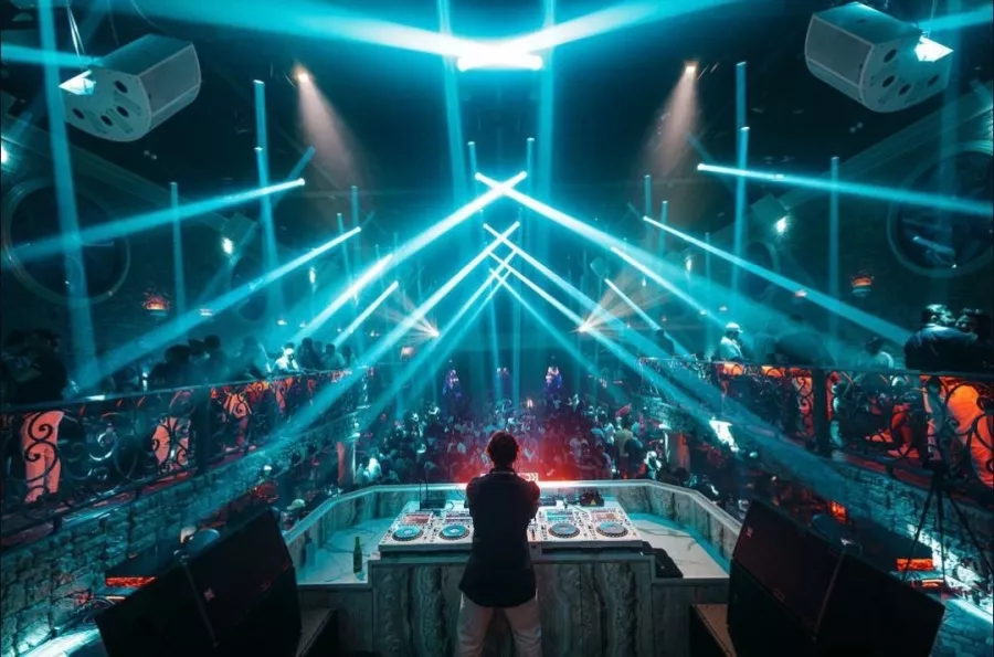 Ночной Клуб Armania в Пхукете: Дискотека, Музыкально, Вечеринки, Ночной клуб,