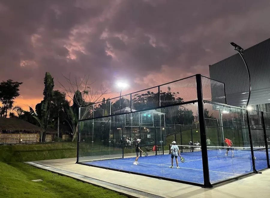 Спорт-Комплекс Padel Phuket Blue Tree в Пхукете: Падел, Бассейн, Бар, Ракетки, Padel, Rockets, Bar, Swimming Pool,
