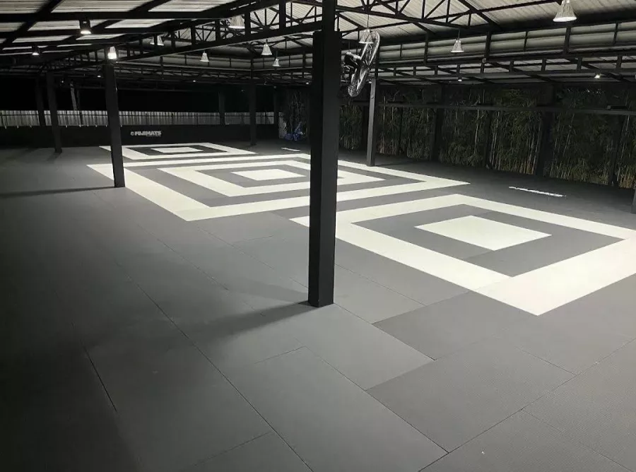 Спортзал Bangtao Muay Thai and MMA в Пхукете: Спортзал, Тренировки, Кафе, Магазин, Gym, Trainings , Cafe, Shop, Muay Thai, ММА, Фитнес, Fitness, Тайский бокс,