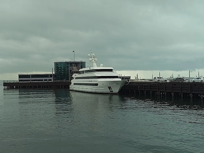 Yacht Club Baku в Баку: Яхта, Приключения, Аренда Яхты, Побережье, Корпоративные Мероприятия, Семейный отдых,