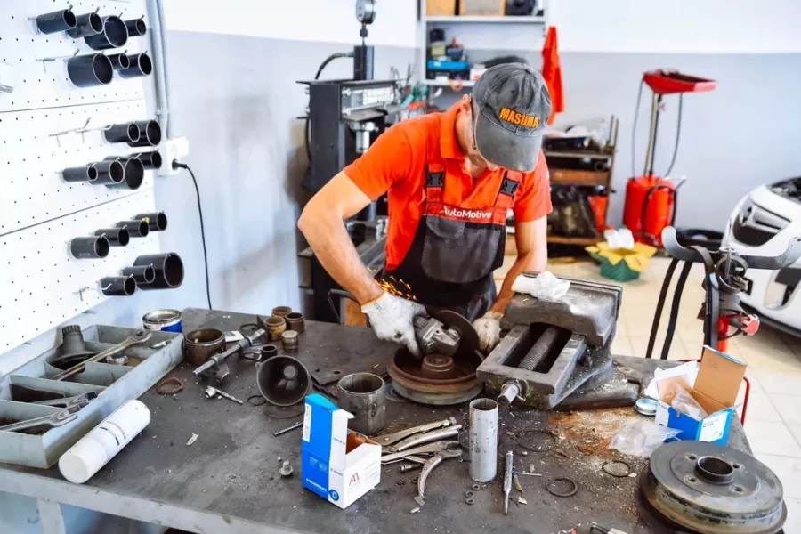 АВТОМОТИВ - Автокомплекс на авторынке в Сочи: Авто, СТО, Шиномонтаж, Сварщик,