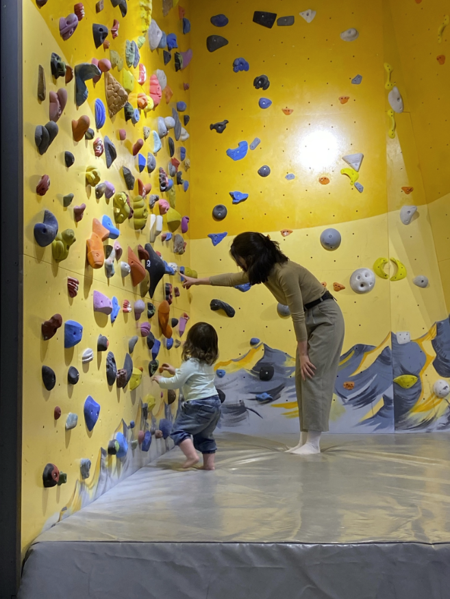 ​Детский скалодром "Траверс"