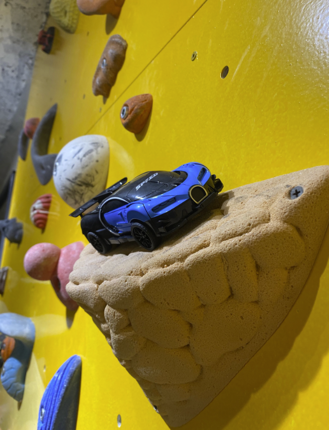​Детский скалодром "Траверс"