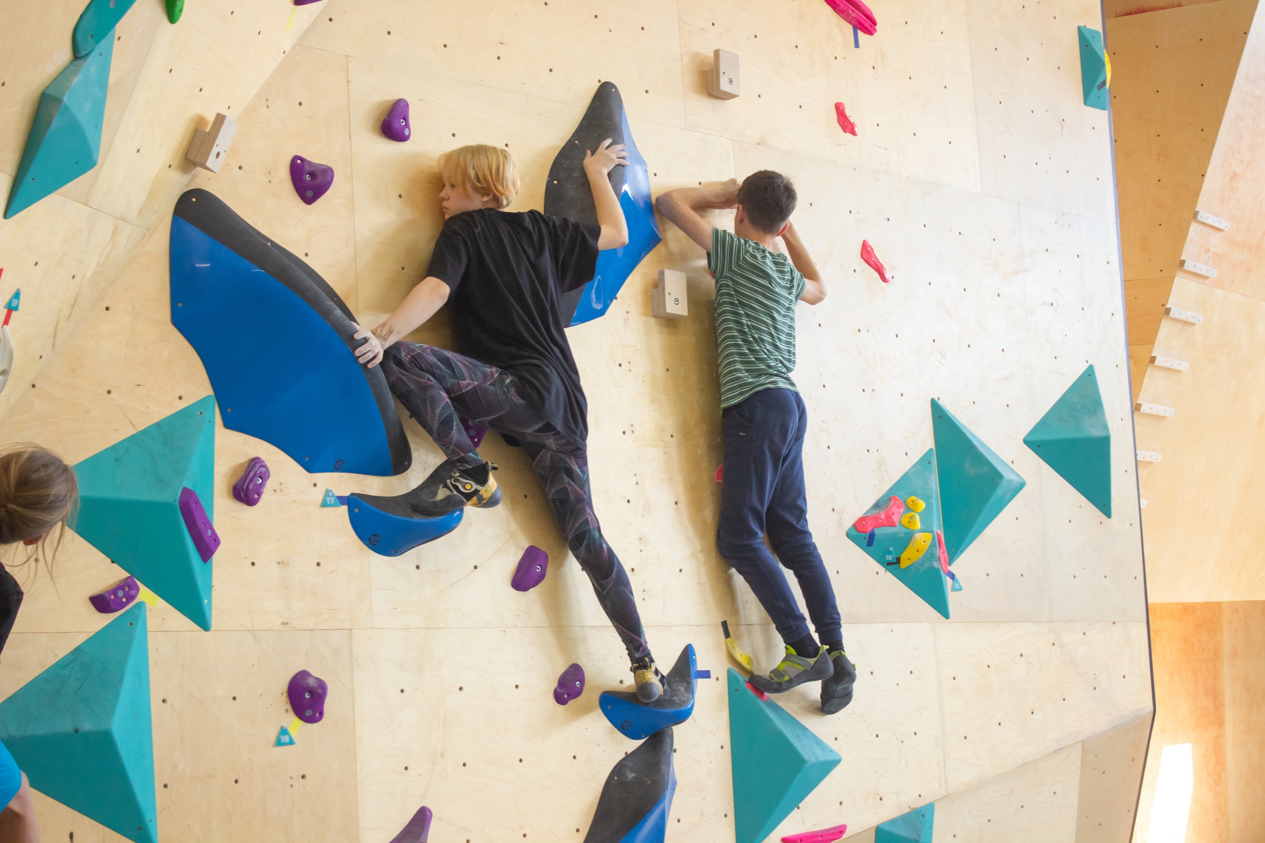 ​Скалодром "База"