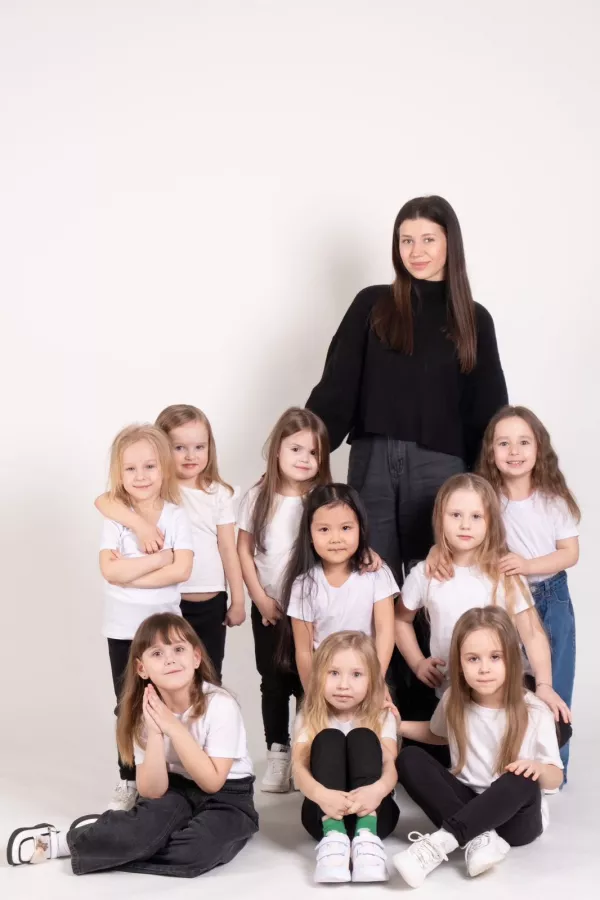 Модельная школа Персона в Уссурийске: Модельная школа , Школа моделей, Показ мод, Модельное агентство , Подиум, Кастинг, Я модель, Стать моделью, Фотопозирование ,