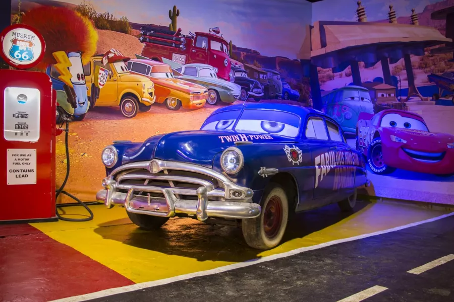 Интерактивный музей ретро-автомобилей Route 66 в Санкт-Петербурге: Ретро Автомобили, Музей Автомобилей, Автомобили из Кино, Музей Автотранспорта, Интересная Экскурсия, Route 66, Корпоратив до 100 чел, Экспозиция Авто,