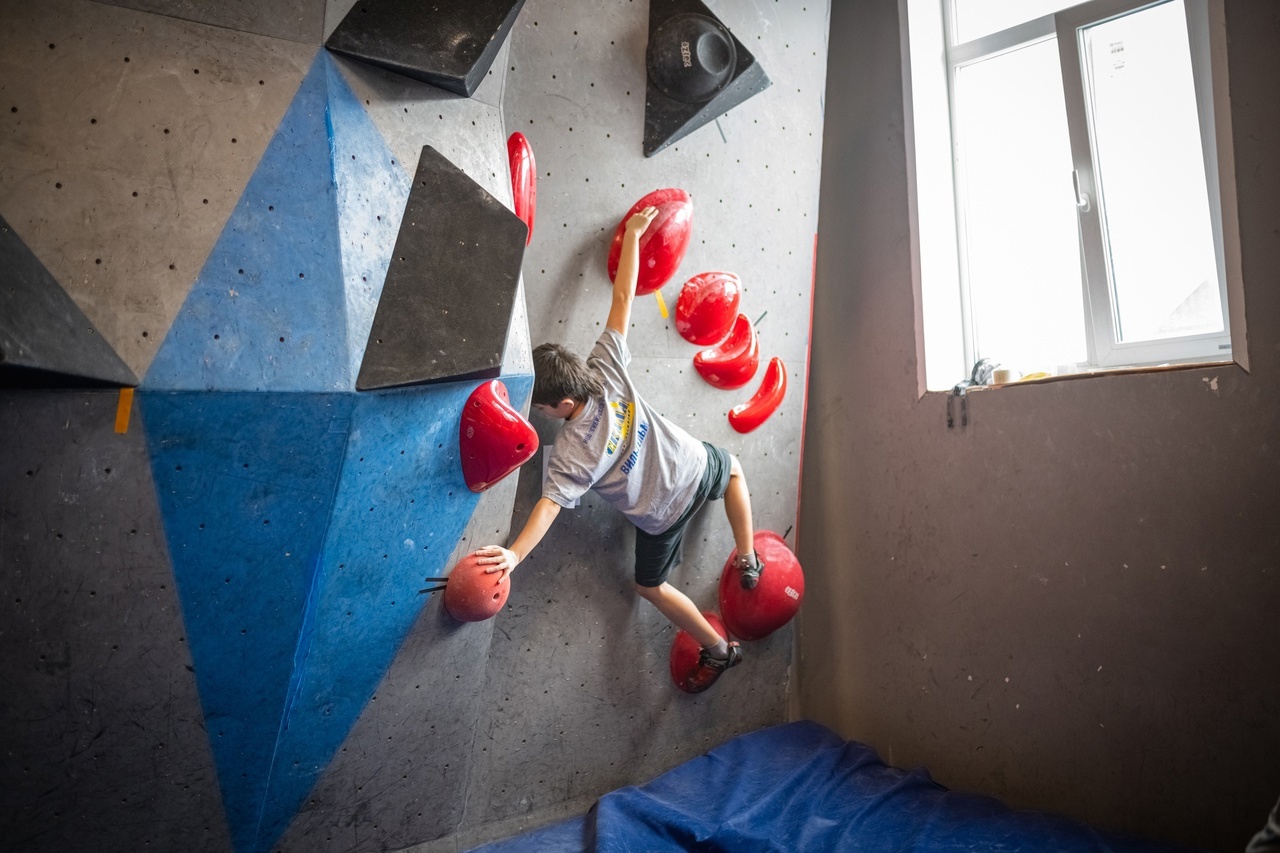 ​Скалодром "Скала 216"