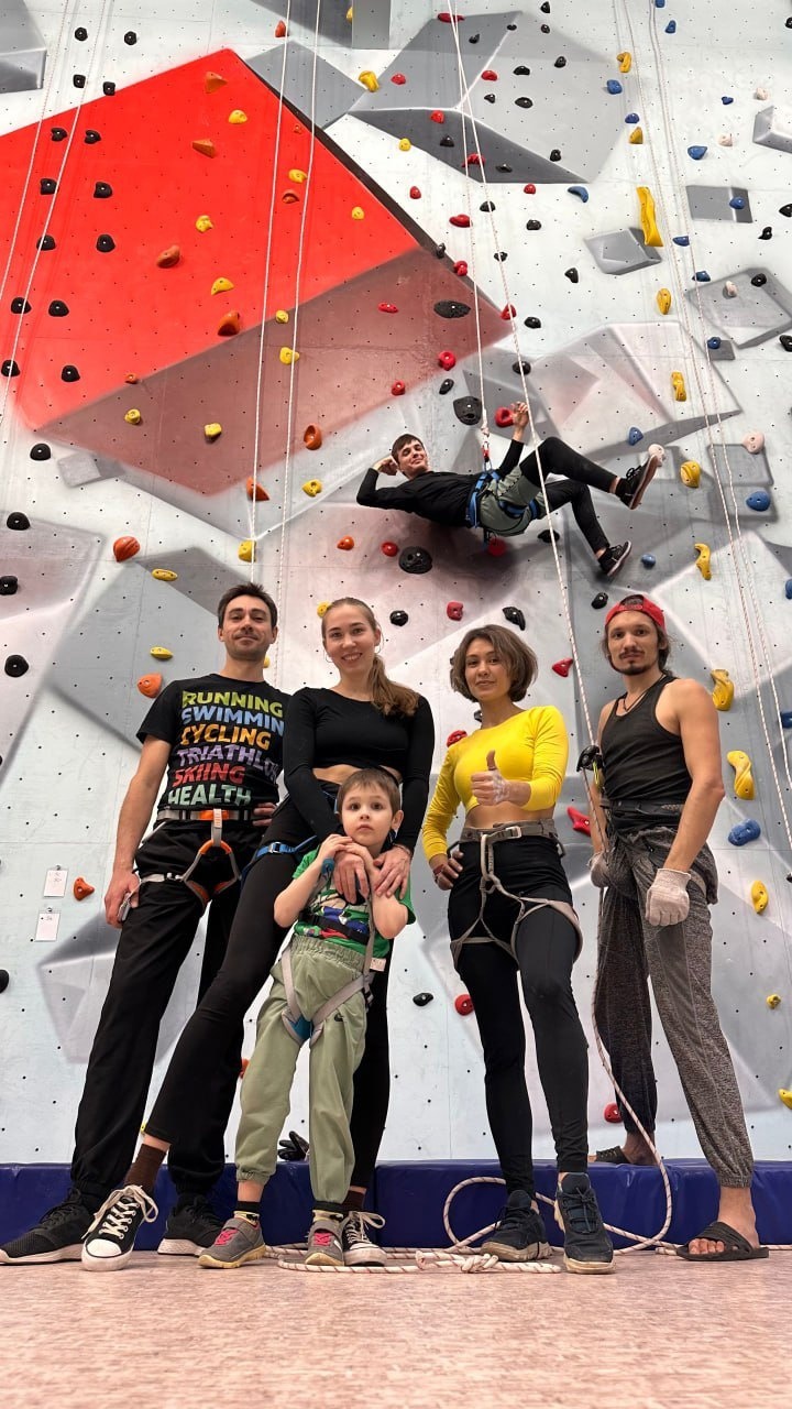 ​Скалодром "5+"