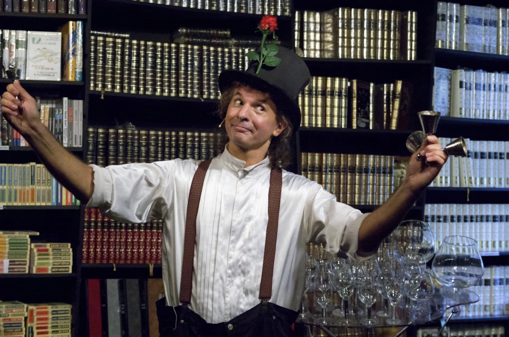 ​Книжный клуб-магазин "Гиперион"