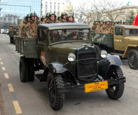 Хабаровский клуб «Авторетро-100»