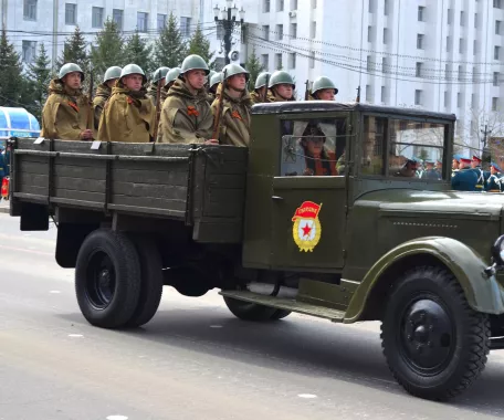 Хабаровский клуб «Авторетро-100»