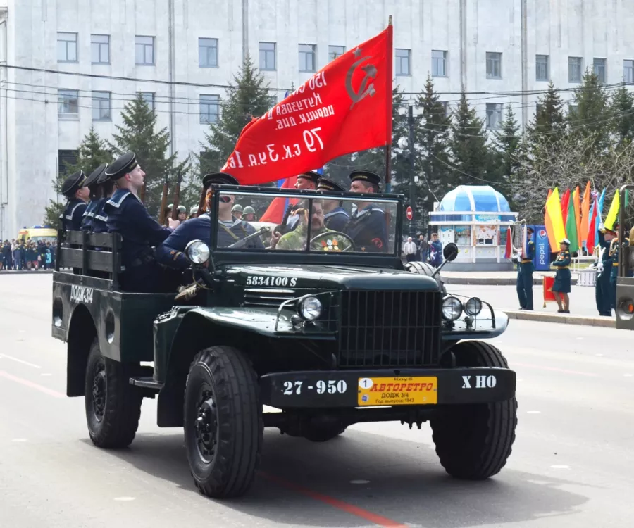 Хабаровский клуб Авторетро-100 в Хабаровске: Ретро Автомобили, Выставка РетроМебели, Авторетро-100, Клуб Ретро Авто, Клуб АвтоЛюбителей, Исторический Клуб, История АвтоПрома,