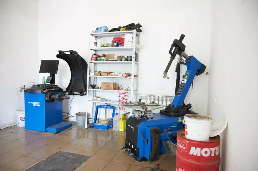 Сертифицированный центр Авто-Эко в Белгороде: Авто, СТО, Шиномонтаж, Автомойка, Автозапчасти,