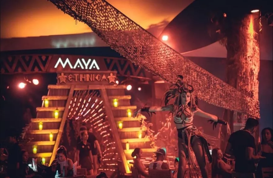 Пляжный Клуб Maya в Пхукете: Пляж, Вечеринки, Ресторан, Бар, Parties, Restaurant , Bar, Beach,