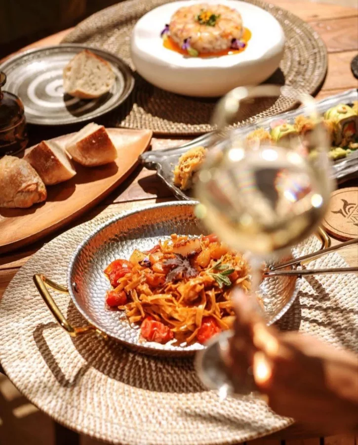 Пляжный Клуб Maya в Пхукете: Пляж, Вечеринки, Ресторан, Бар, Parties, Restaurant , Bar, Beach,