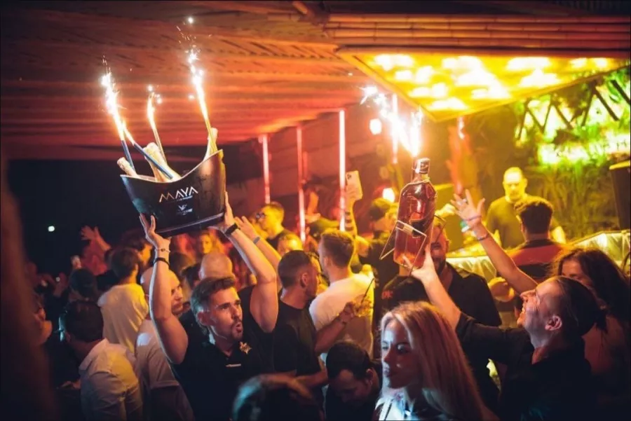 Пляжный Клуб Maya в Пхукете: Пляж, Вечеринки, Ресторан, Бар, Parties, Restaurant , Bar, Beach,