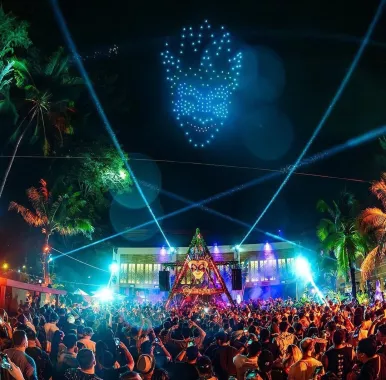 Пляжный Клуб «Cafe del Mar Phuket»