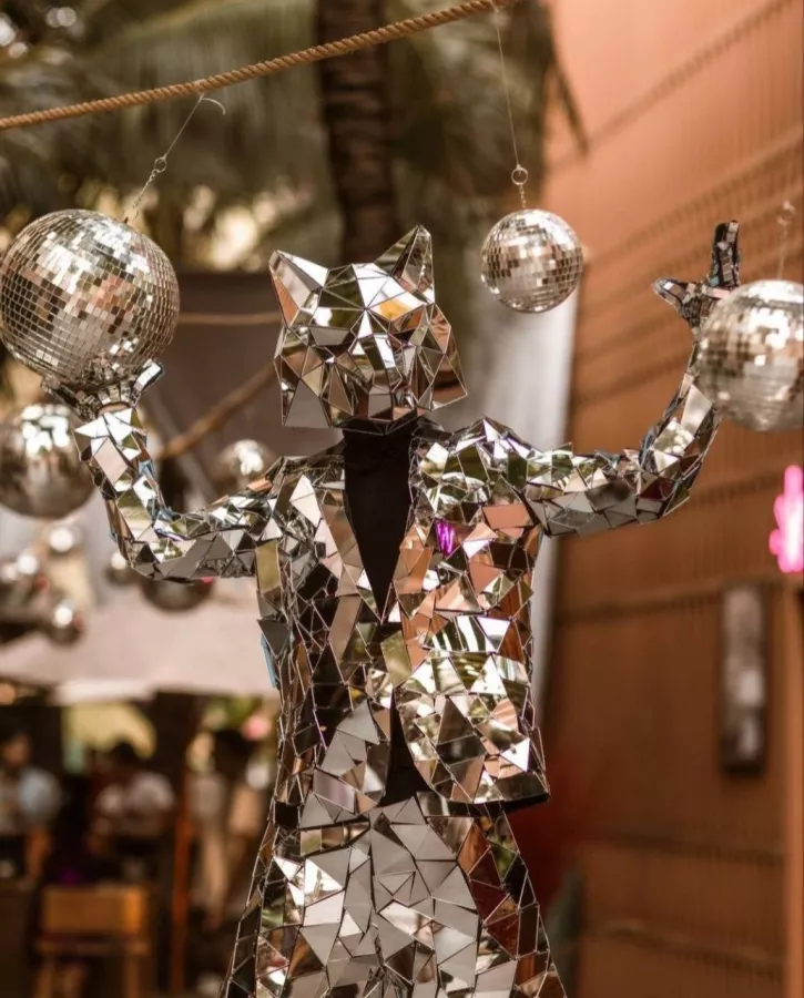Пляжный Клуб Cafe del Mar Phuket в Пхукете: Пляж, Бассей , Ресторан, Бар, Beach, Swimming Pool, Bar, Restaurant ,