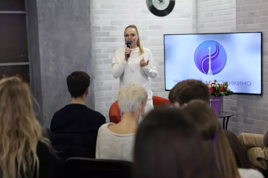 Киношкола Медиа школа Ольги Спиркиной Ostankino. TV в Москве: Ораторское искусство, Телевиденье , Интенсив , Стилист-имиджмейкер, Художник-гример, Видеоблогер, Актёрское мастерство, Сценический бой, Сценические движения, Сценическая речь, Творчество, Тележурналистика ,