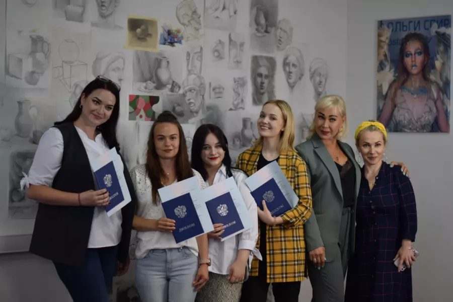 Киношкола Медиа школа Ольги Спиркиной Ostankino. TV в Москве: Ораторское искусство, Телевиденье , Интенсив , Стилист-имиджмейкер, Художник-гример, Видеоблогер, Актёрское мастерство, Сценический бой, Сценические движения, Сценическая речь, Творчество, Тележурналистика ,