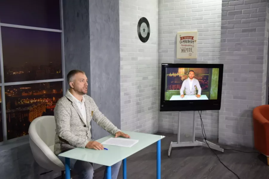 Киношкола Медиа школа Ольги Спиркиной Ostankino. TV в Москве: Ораторское искусство, Телевиденье , Интенсив , Стилист-имиджмейкер, Художник-гример, Видеоблогер, Актёрское мастерство, Сценический бой, Сценические движения, Сценическая речь, Творчество, Тележурналистика ,