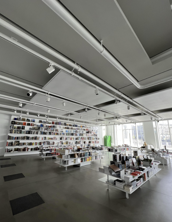 Книжный магазин "Дом культуры ГЭС-2"